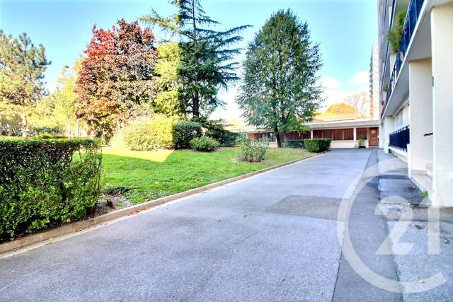 Appartement F3 à vendre - 3 pièces - 66.78 m2 - ROSNY SOUS BOIS - 93 - ILE-DE-FRANCE - Century 21 Ricard Immobilier