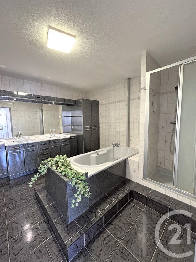 appartement à vendre - 5 pièces - 96.34 m2 - ROSNY SOUS BOIS - 93 - ILE-DE-FRANCE - Century 21 Ricard Immobilier