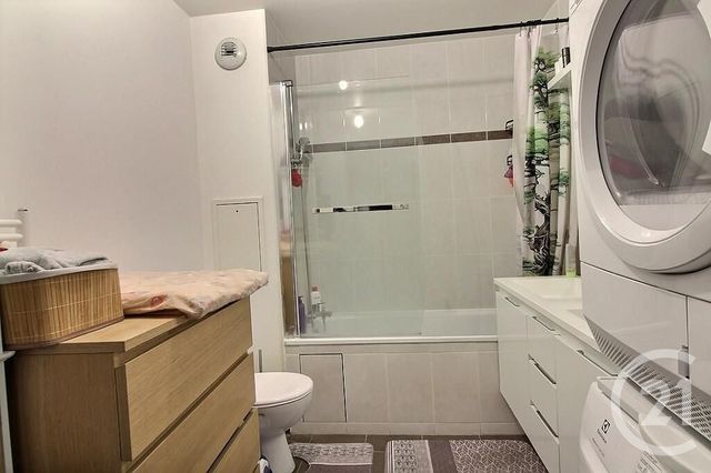 Appartement à vendre - 4 pièces - 78.67 m2 - ROSNY SOUS BOIS - 93 - ILE-DE-FRANCE - Century 21 Ricard Immobilier