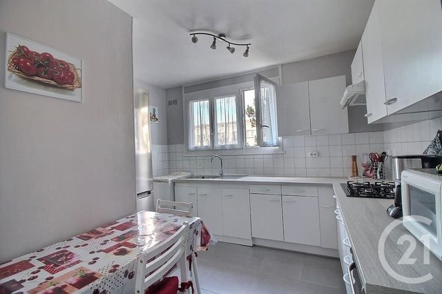 Appartement F3 à vendre - 3 pièces - 65.0 m2 - ROSNY SOUS BOIS - 93 - ILE-DE-FRANCE - Century 21 Ricard Immobilier