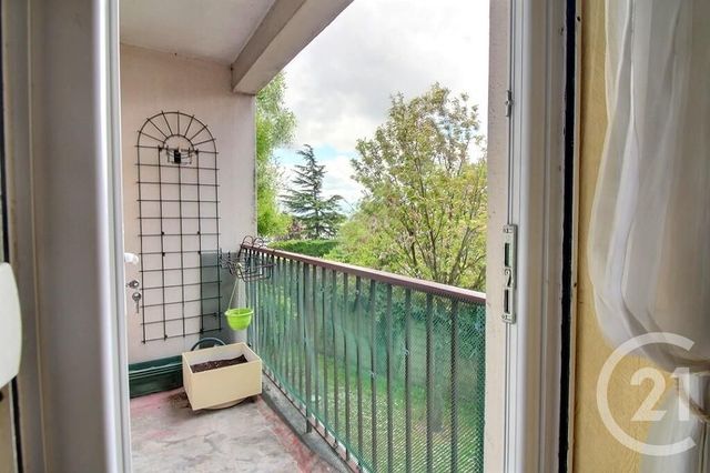 Appartement F3 à vendre - 3 pièces - 60.88 m2 - ROSNY SOUS BOIS - 93 - ILE-DE-FRANCE - Century 21 Ricard Immobilier