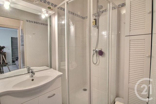 Appartement F2 à vendre - 2 pièces - 40.0 m2 - ROSNY SOUS BOIS - 93 - ILE-DE-FRANCE - Century 21 Ricard Immobilier