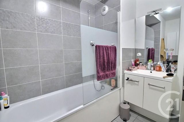 Appartement Duplex à vendre - 4 pièces - 95.0 m2 - ROSNY SOUS BOIS - 93 - ILE-DE-FRANCE - Century 21 Ricard Immobilier