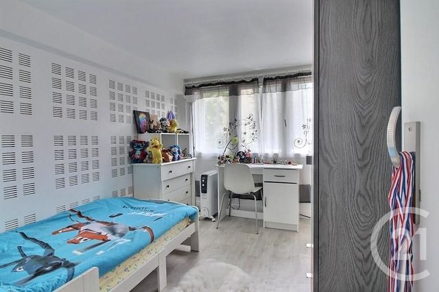 Appartement à vendre - 4 pièces - 81.84 m2 - ROSNY SOUS BOIS - 93 - ILE-DE-FRANCE - Century 21 Ricard Immobilier