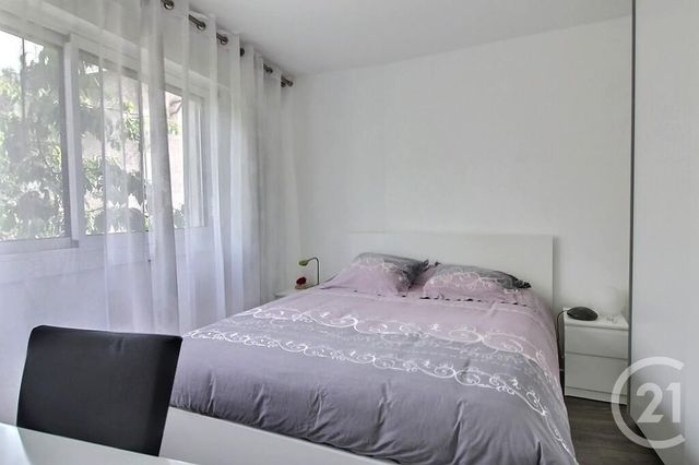 Appartement à vendre - 4 pièces - 81.84 m2 - ROSNY SOUS BOIS - 93 - ILE-DE-FRANCE - Century 21 Ricard Immobilier