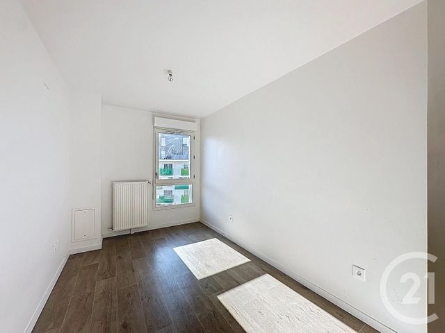 Afficher la photo en grand Appartement F3 à vendre - 3 pièces - 71.0 m2 - ROSNY SOUS BOIS - 93 - ILE-DE-FRANCE - Century 21 Ricard Immobilier