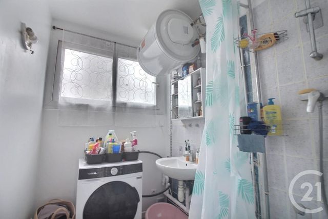 Appartement à vendre - 3 pièces - 56.51 m2 - MONTREUIL - 93 - ILE-DE-FRANCE - Century 21 Ricard Immobilier