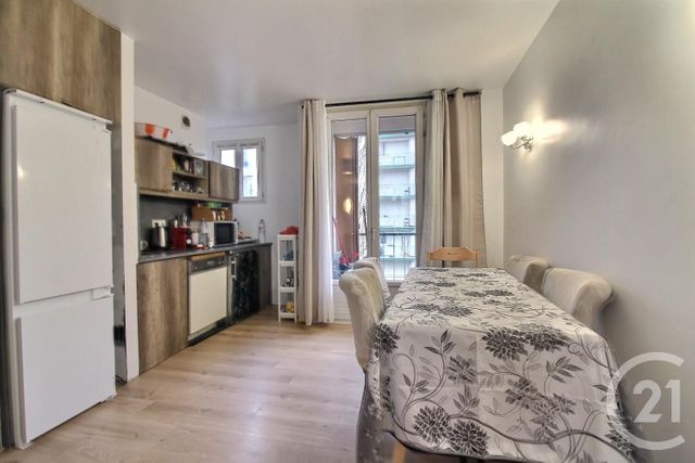 Appartement à vendre - 3 pièces - 56.51 m2 - MONTREUIL - 93 - ILE-DE-FRANCE - Century 21 Ricard Immobilier