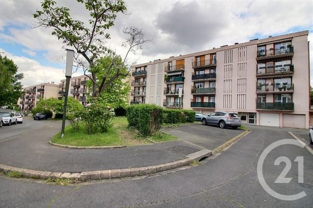 Appartement F3 à vendre - 3 pièces - 57.42 m2 - ROSNY SOUS BOIS - 93 - ILE-DE-FRANCE - Century 21 Ricard Immobilier