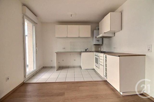 Appartement F2 à vendre - 2 pièces - 50.0 m2 - ROSNY SOUS BOIS - 93 - ILE-DE-FRANCE - Century 21 Ricard Immobilier