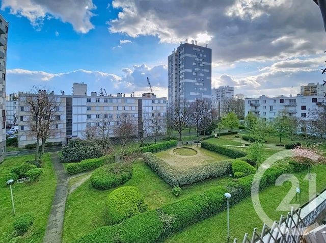 Appartement à vendre - 4 pièces - 67.0 m2 - ROSNY SOUS BOIS - 93 - ILE-DE-FRANCE - Century 21 Ricard Immobilier