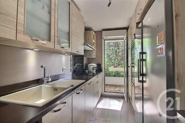 Appartement F5 à vendre - 5 pièces - 99.25 m2 - ROSNY SOUS BOIS - 93 - ILE-DE-FRANCE - Century 21 Ricard Immobilier