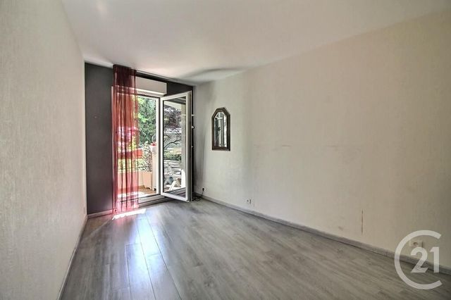 Appartement F5 à vendre - 5 pièces - 99.25 m2 - ROSNY SOUS BOIS - 93 - ILE-DE-FRANCE - Century 21 Ricard Immobilier