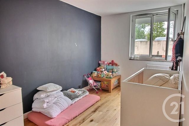 Appartement F2 à vendre - 2 pièces - 50.7 m2 - ROSNY SOUS BOIS - 93 - ILE-DE-FRANCE - Century 21 Ricard Immobilier