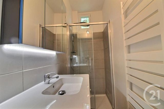 Appartement F3 à vendre - 3 pièces - 46.0 m2 - ROSNY SOUS BOIS - 93 - ILE-DE-FRANCE - Century 21 Ricard Immobilier