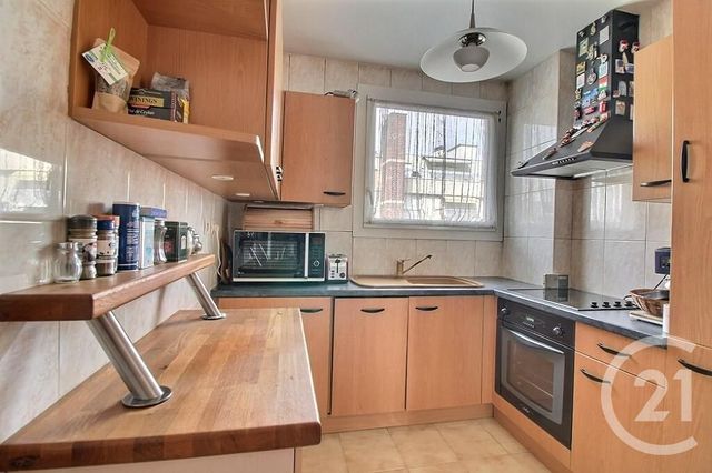 Appartement F4 à vendre - 4 pièces - 90.97 m2 - ROSNY SOUS BOIS - 93 - ILE-DE-FRANCE - Century 21 Ricard Immobilier