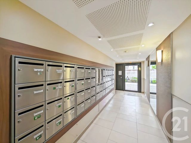 Appartement F3 à vendre - 3 pièces - 68.15 m2 - ROSNY SOUS BOIS - 93 - ILE-DE-FRANCE - Century 21 Ricard Immobilier