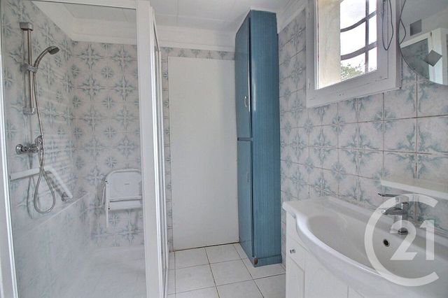 Appartement F1 à vendre - 1 pièce - 32.0 m2 - ROSNY SOUS BOIS - 93 - ILE-DE-FRANCE - Century 21 Ricard Immobilier