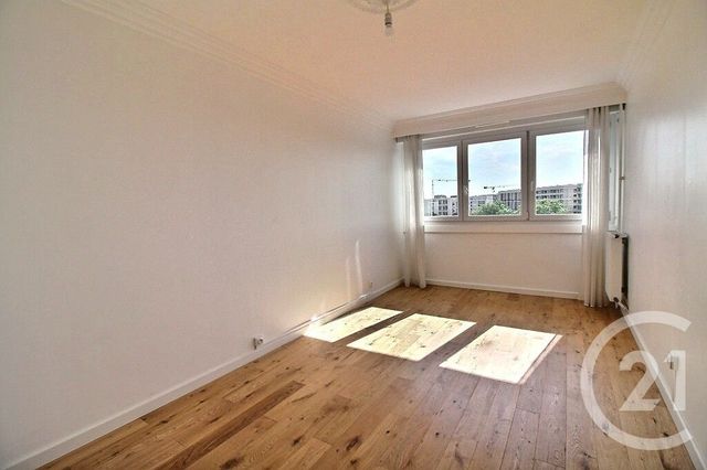 Appartement à vendre - 4 pièces - 110.0 m2 - ROSNY SOUS BOIS - 93 - ILE-DE-FRANCE - Century 21 Ricard Immobilier